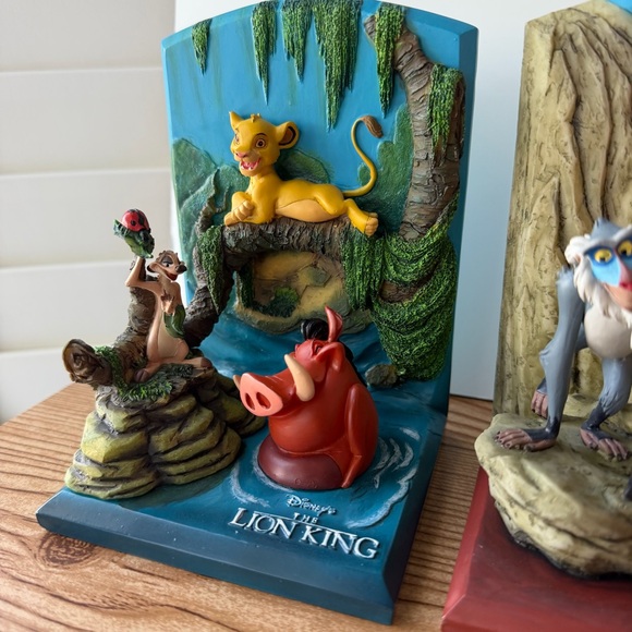 The Lion King Disney Hallmark Resin Book Ends Rare With Original Box & Packaging - Picture 4 of 16